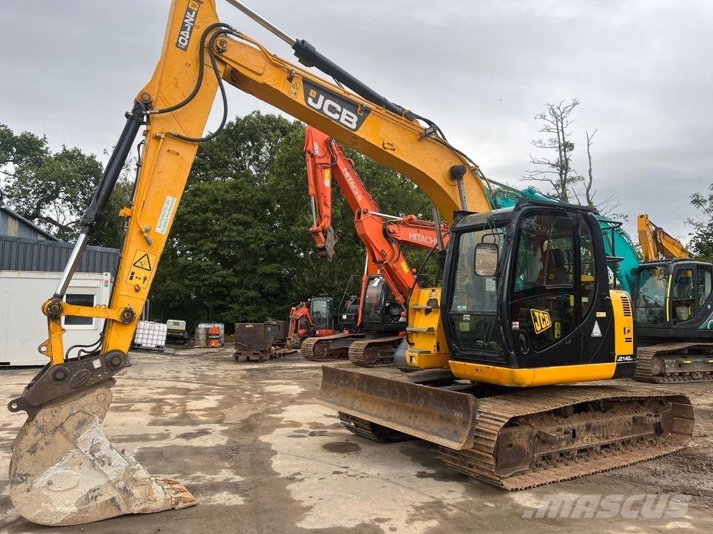 JCB JZ140 with blade حفارات زحافة