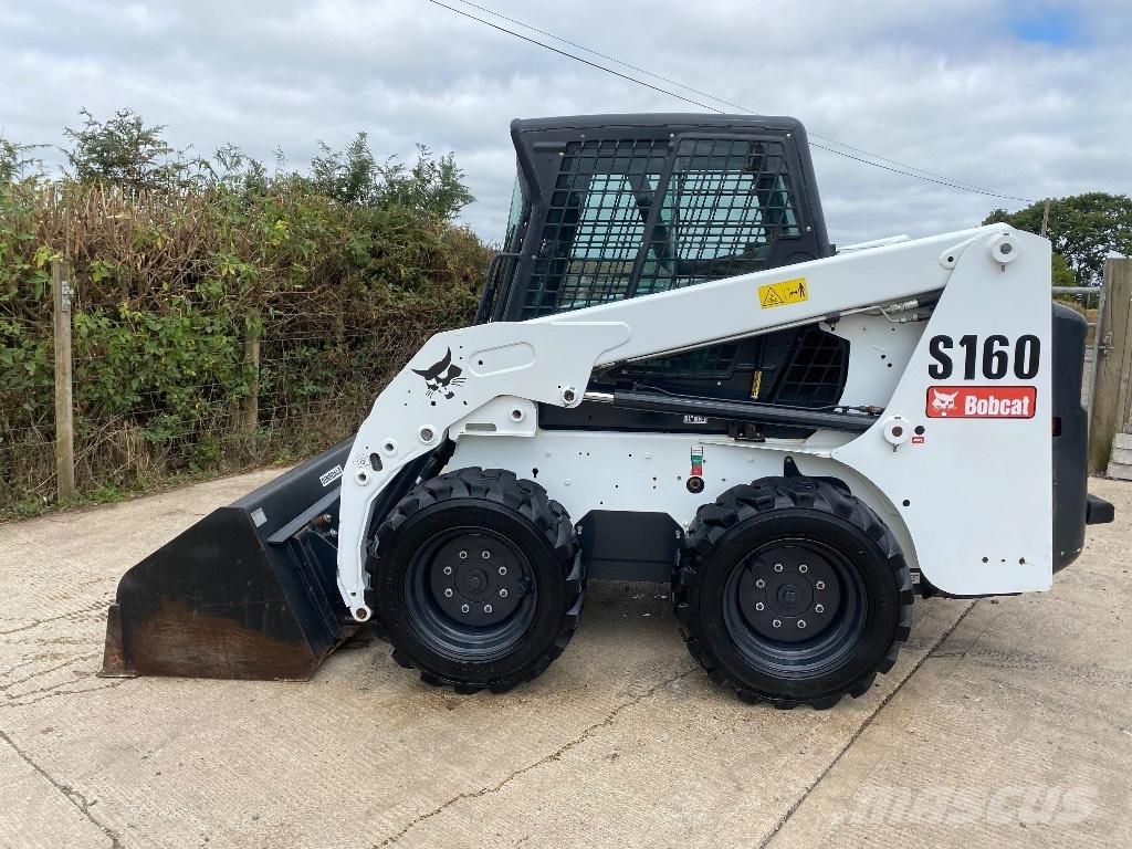 Bobcat S 160 لوادر انزلاقية التوجيه