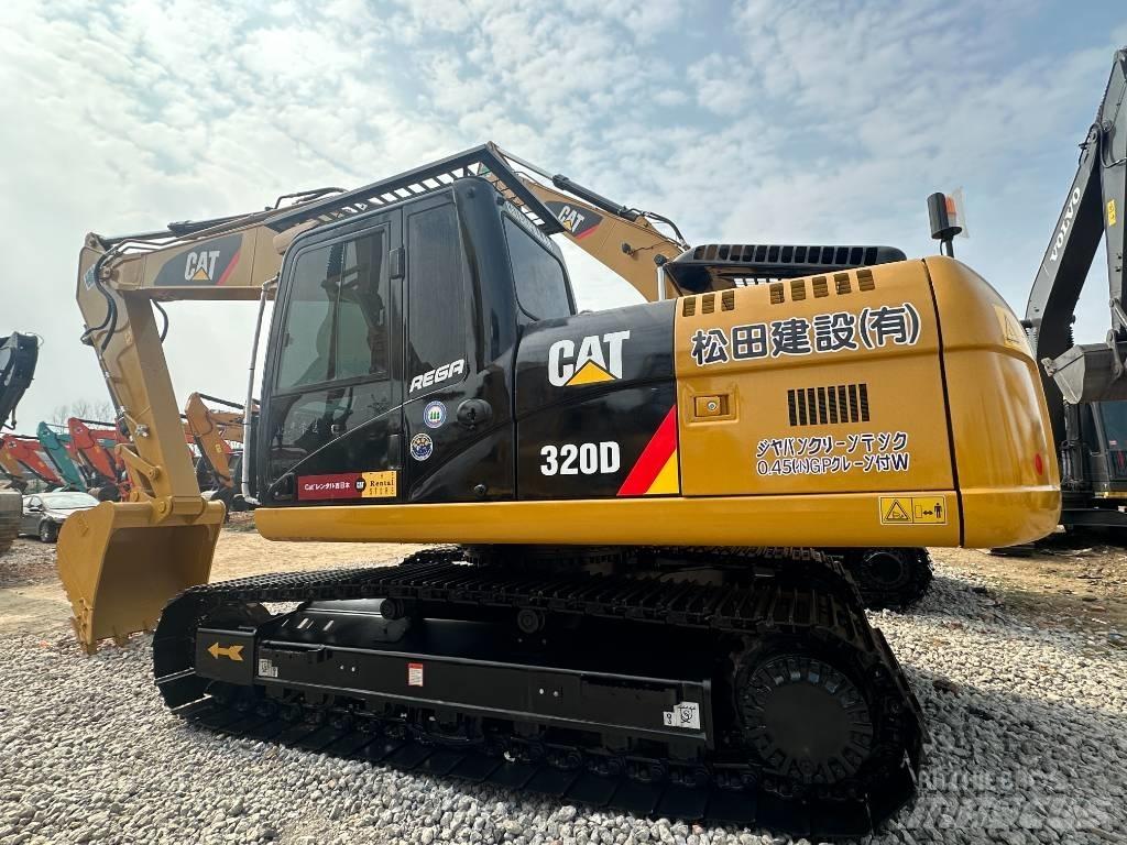 CAT CAT320D2 حفارات زحافة