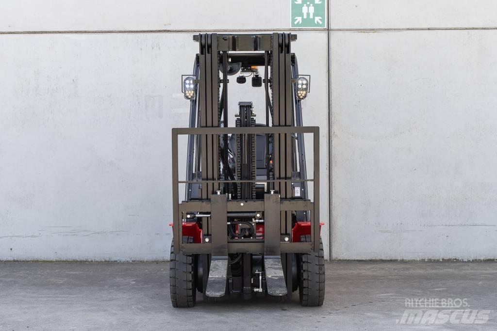 Manitou ME 425 LD شاحنات ذات رافعات شوكية تعمل بالكهرباء