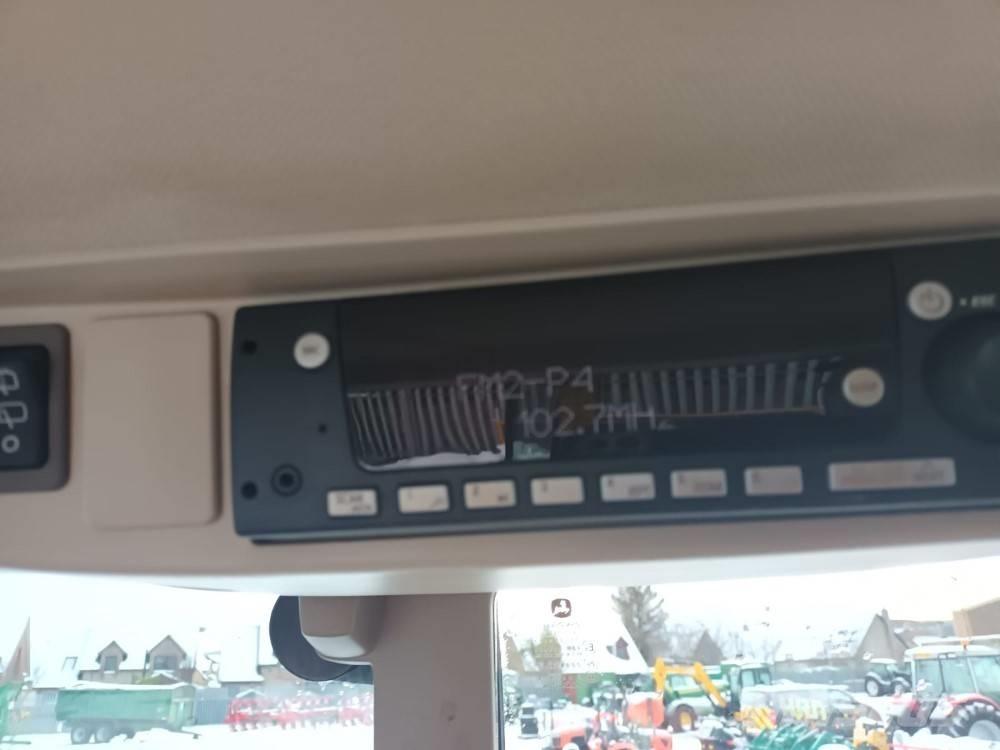 John Deere 6120 M الجرارات