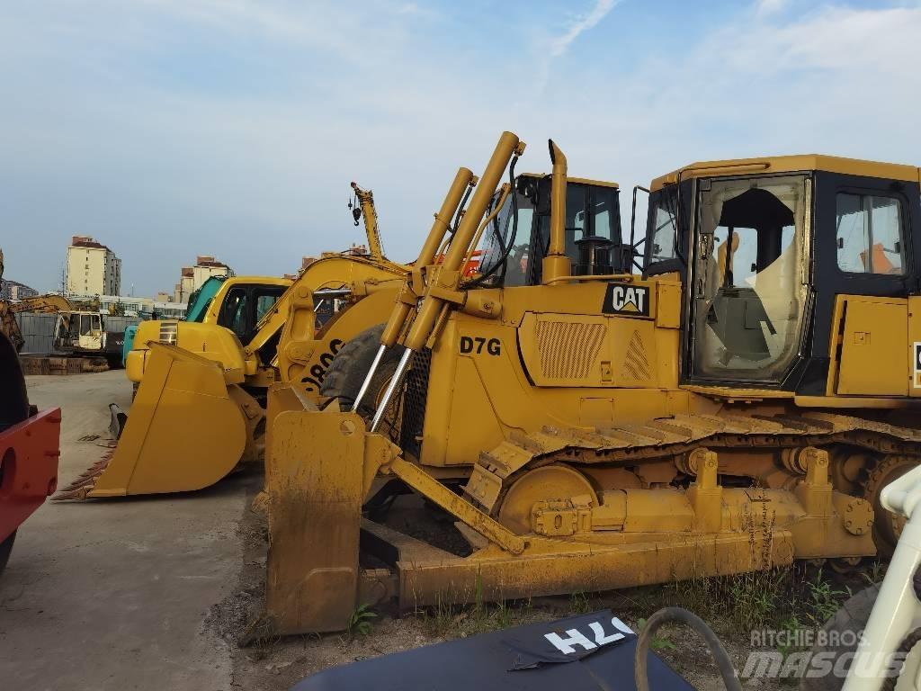 CAT D 7 G معدات تمهيد الطرق