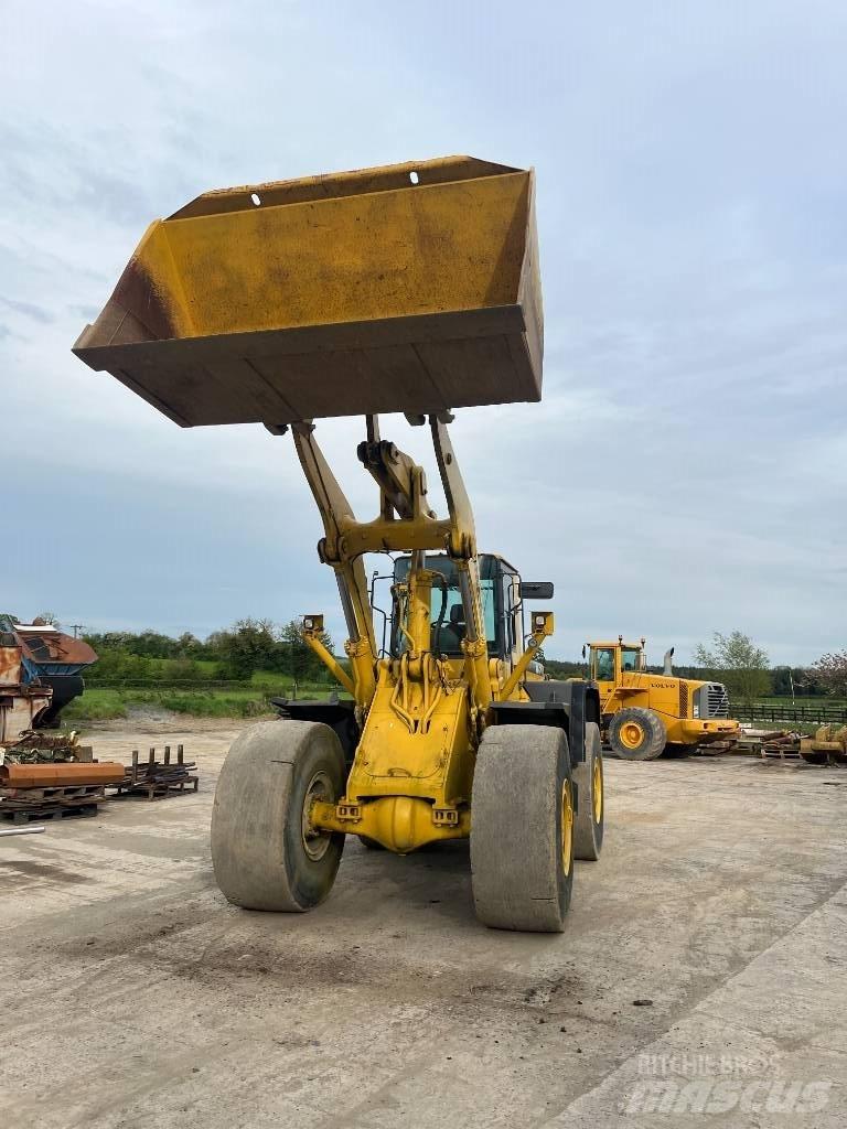 Komatsu WA 470-3H لوادر بعجل
