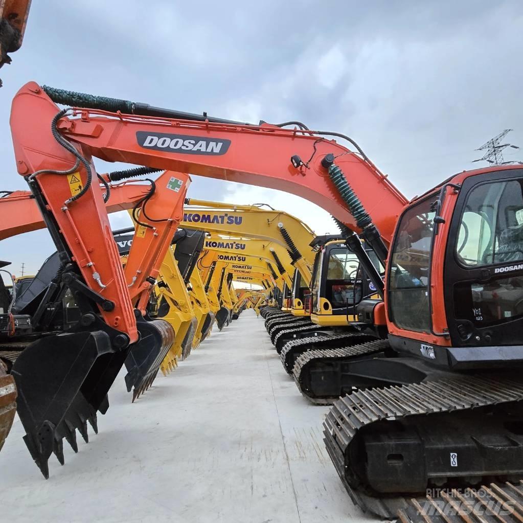Doosan DX 225 LC حفارات صغيرة أقل من 7 طن (حفارات صغيرة)