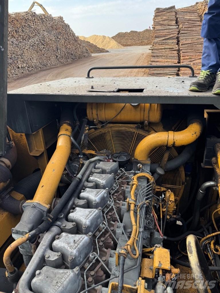 Liebherr A 954 B HD مناولات المخلفات / مناولات صناعية