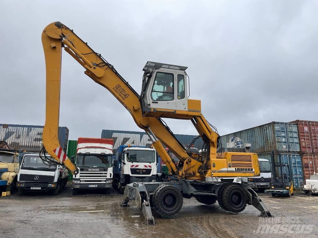 Liebherr A 924 B مناولات المخلفات / مناولات صناعية