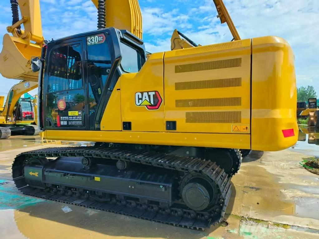 CAT 330GC حفارات زحافة