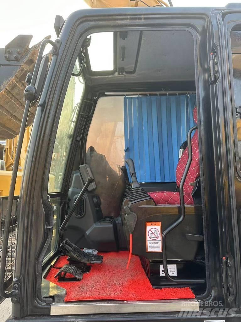 Sany SY 135 C Pro حفارات زحافة