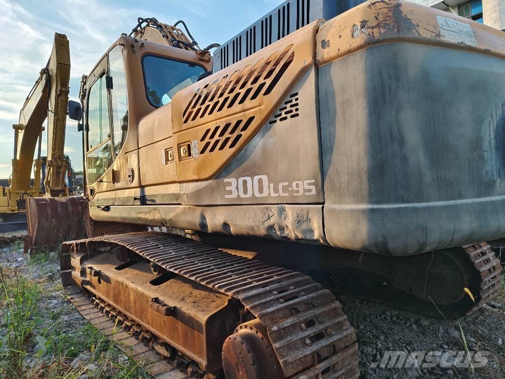 Hyundai R300LC-9S حفارات زحافة