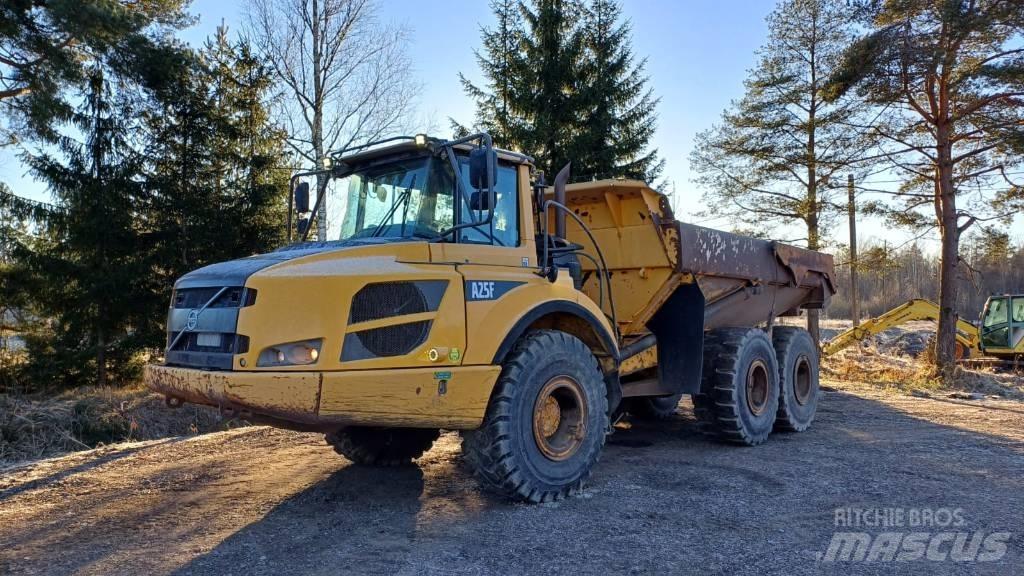Volvo A 25 F ساحبات مفصلية