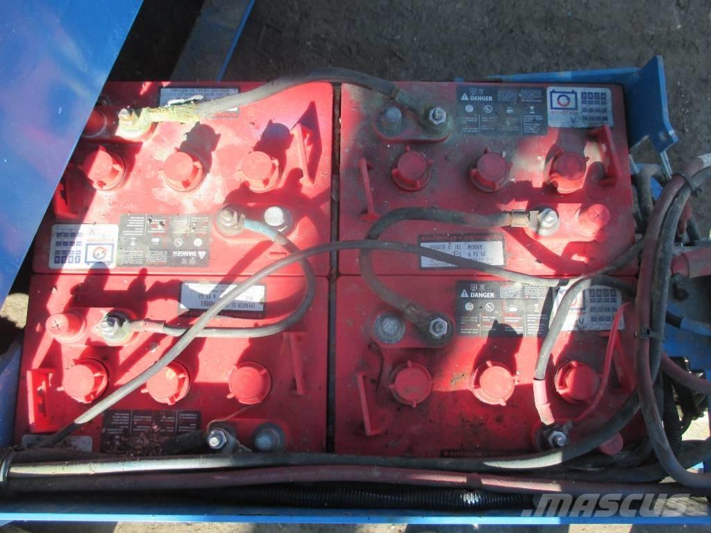 Genie GS 1932 رافعات مقصية الشكل