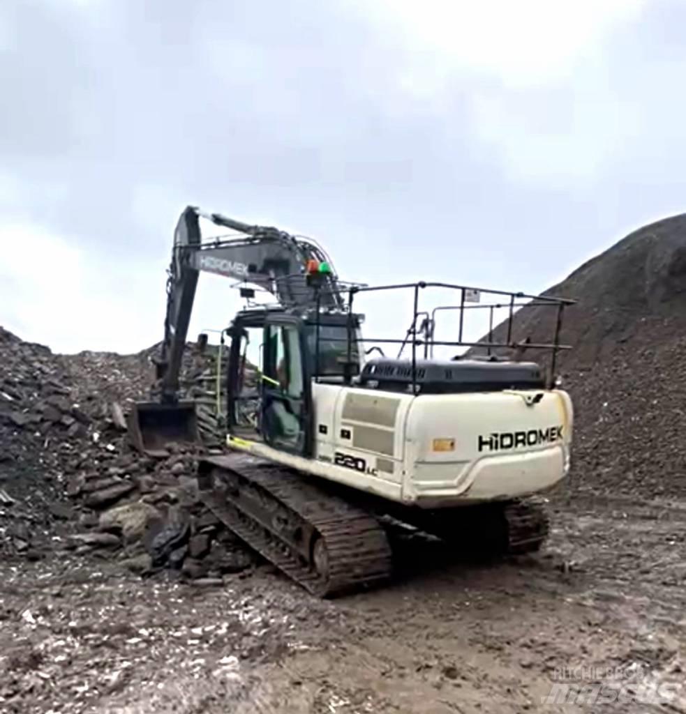 Hidromek HMK 220 LC حفارات زحافة