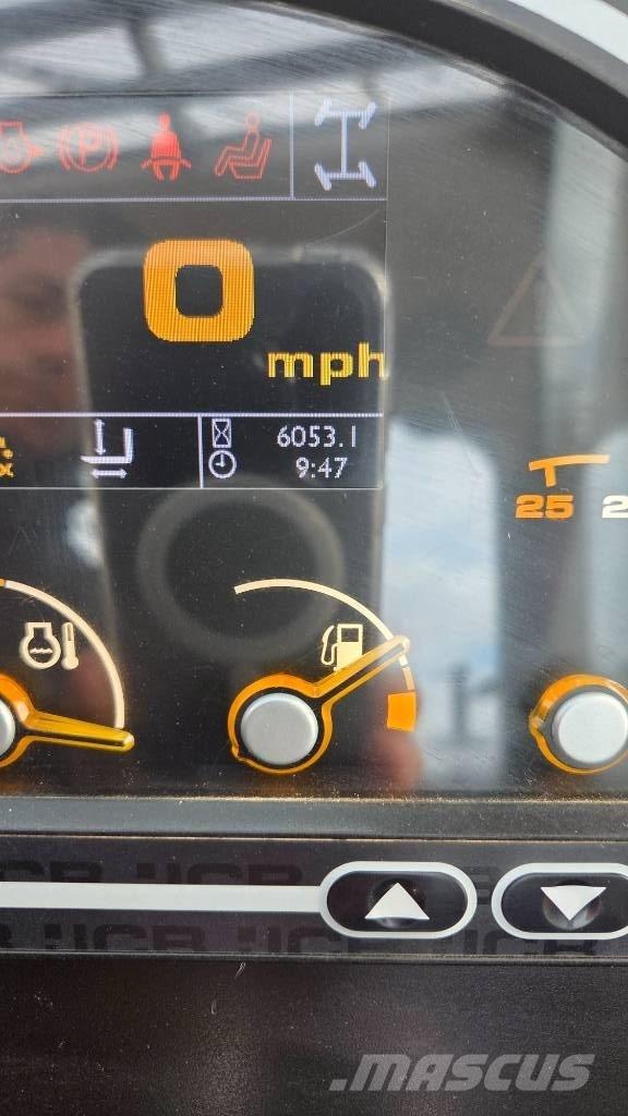 JCB 540-140 مناولات متداخلة