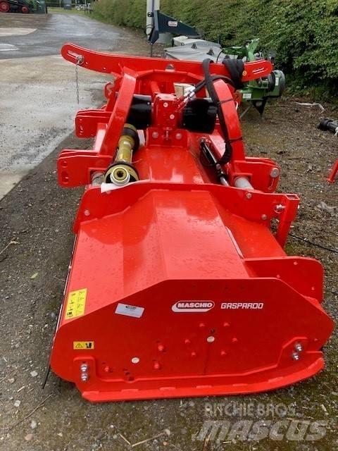 Maschio Bufalo 280 جزازات وأغطية المراعي