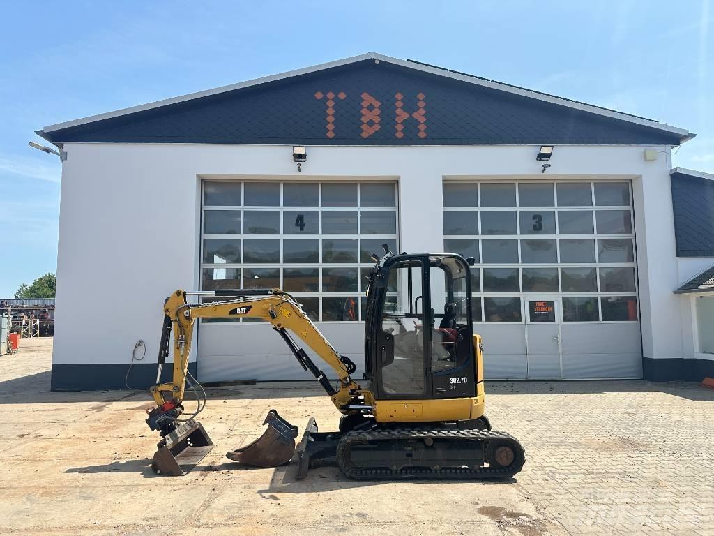 CAT 302.7 D CR حفارات صغيرة أقل من 7 طن (حفارات صغيرة)
