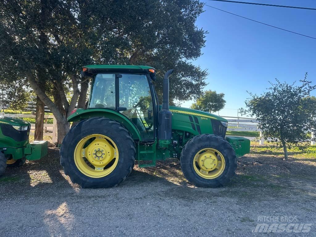 John Deere 5115 M الجرارات