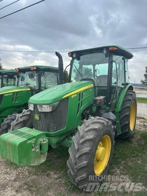John Deere 5115 M الجرارات