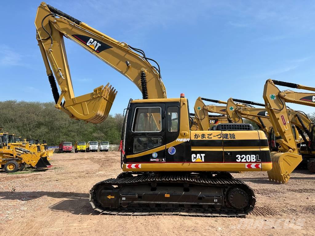 CAT 320 B L حفارات زحافة