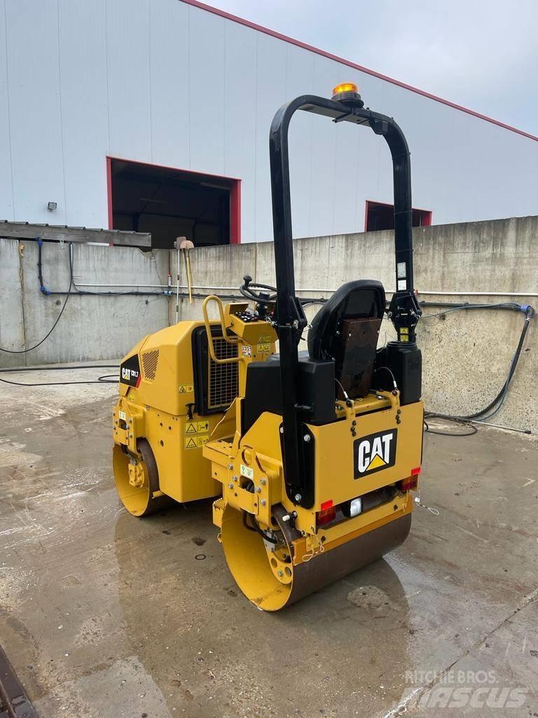 CAT CB 1.7 مداحل ثنائية الاسطوانة