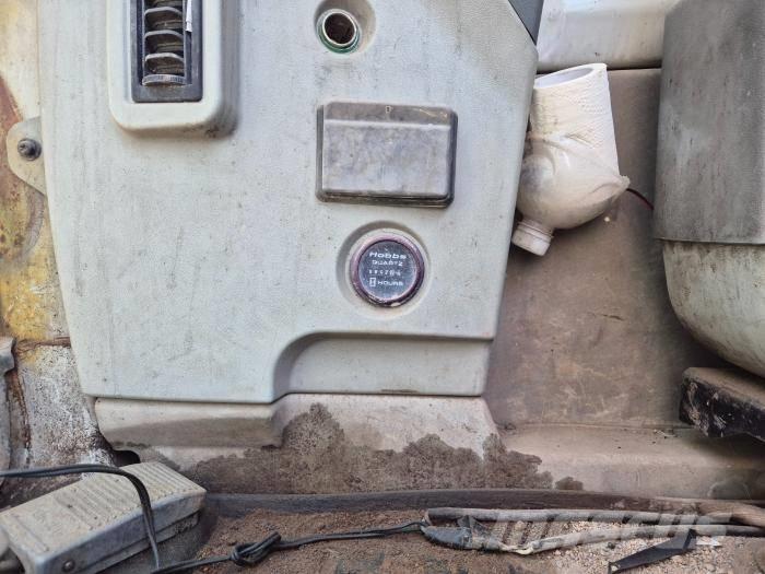 Hyundai ROBEX1400LC حفارات وسط 7 طن - 12 طن