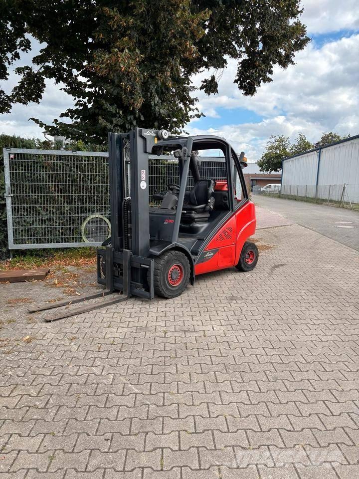 Linde H 30 T شاحنات LPG