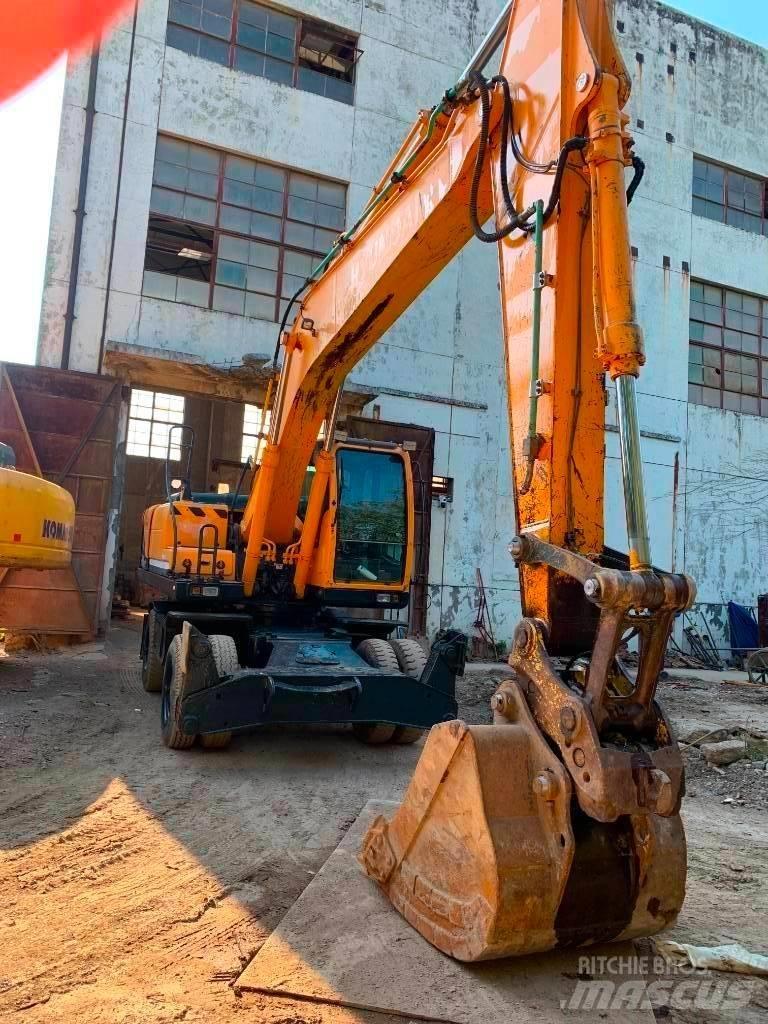 Hyundai R210W-9 حفارات زحافة