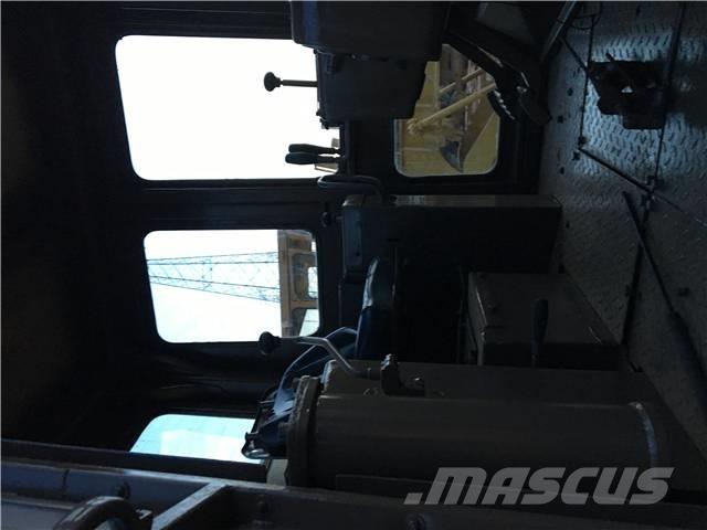 CAT D6D بلدوزرات مجنزرة