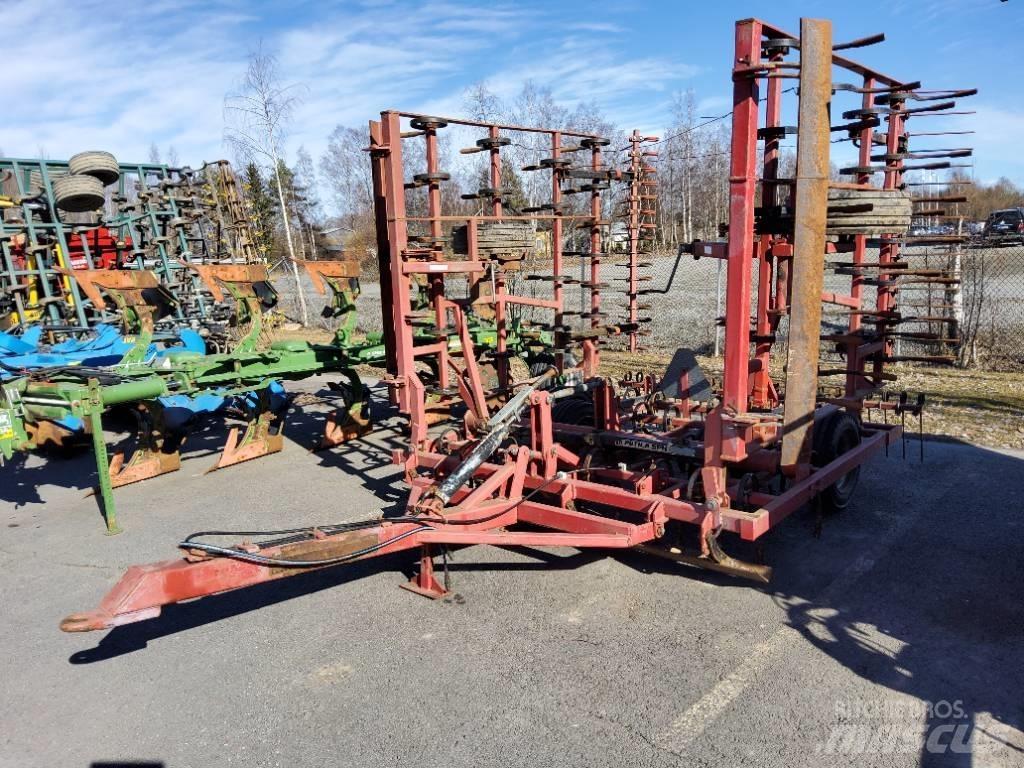 Väderstad NZA600 كاسحات