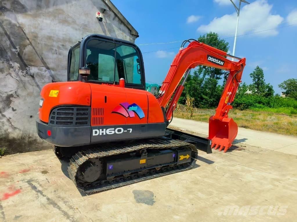 Doosan DH 60 حفارات صغيرة أقل من 7 طن (حفارات صغيرة)