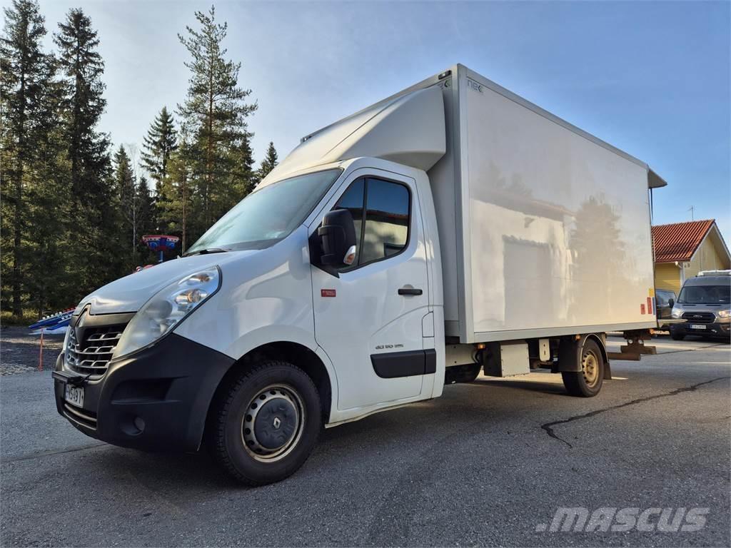 Renault Master شاحنة مقفلة