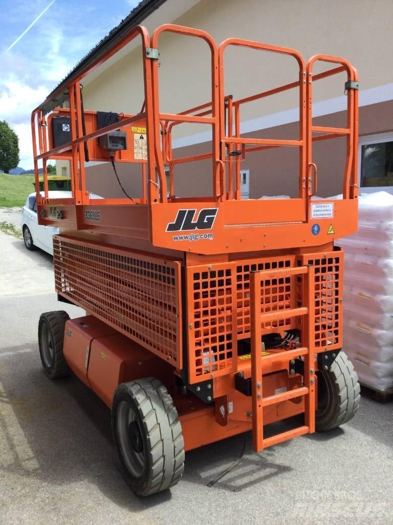 JLG 3369 LE رافعات مقصية الشكل