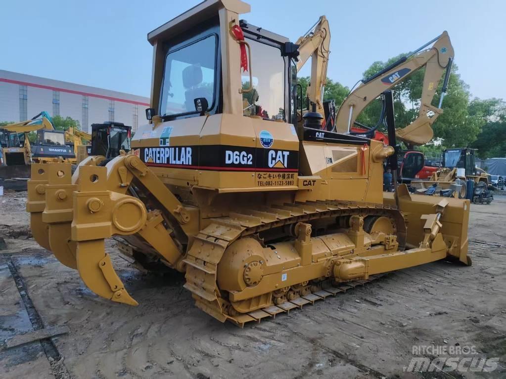 CAT D6G2 حفارات زحافة