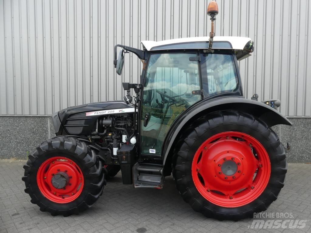 Fendt 209S Vario TMS الجرارات