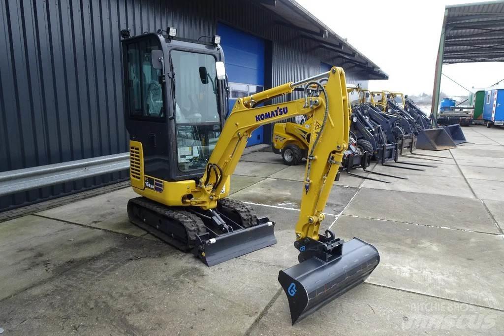 Komatsu PC16R HS حفارات زحافة
