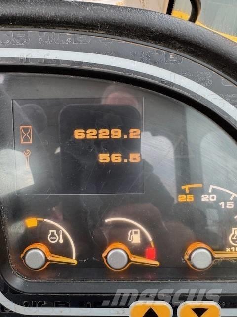 JCB 531-70 مناولات متداخلة