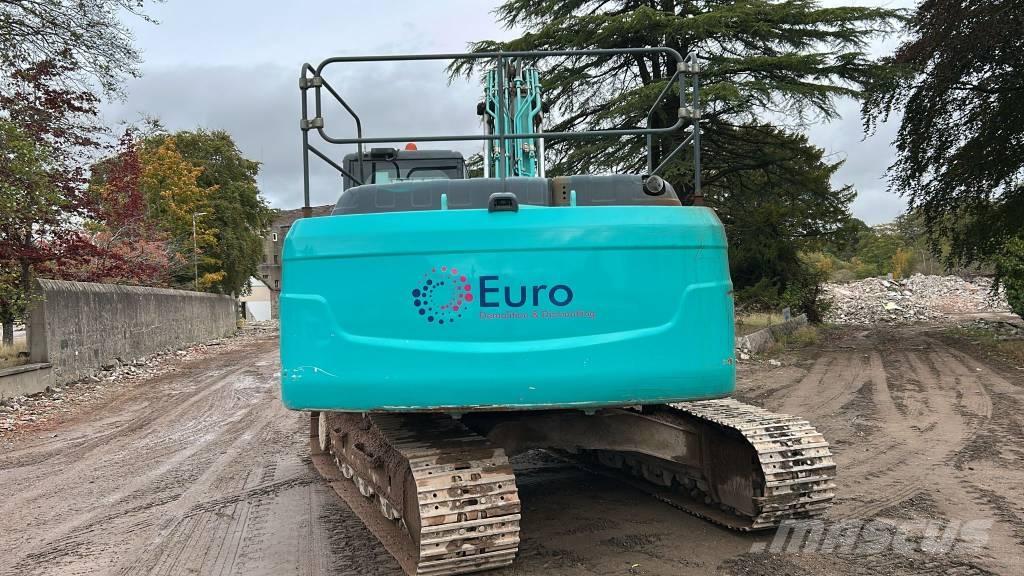 Kobelco SK210LC-10 حفارات زحافة