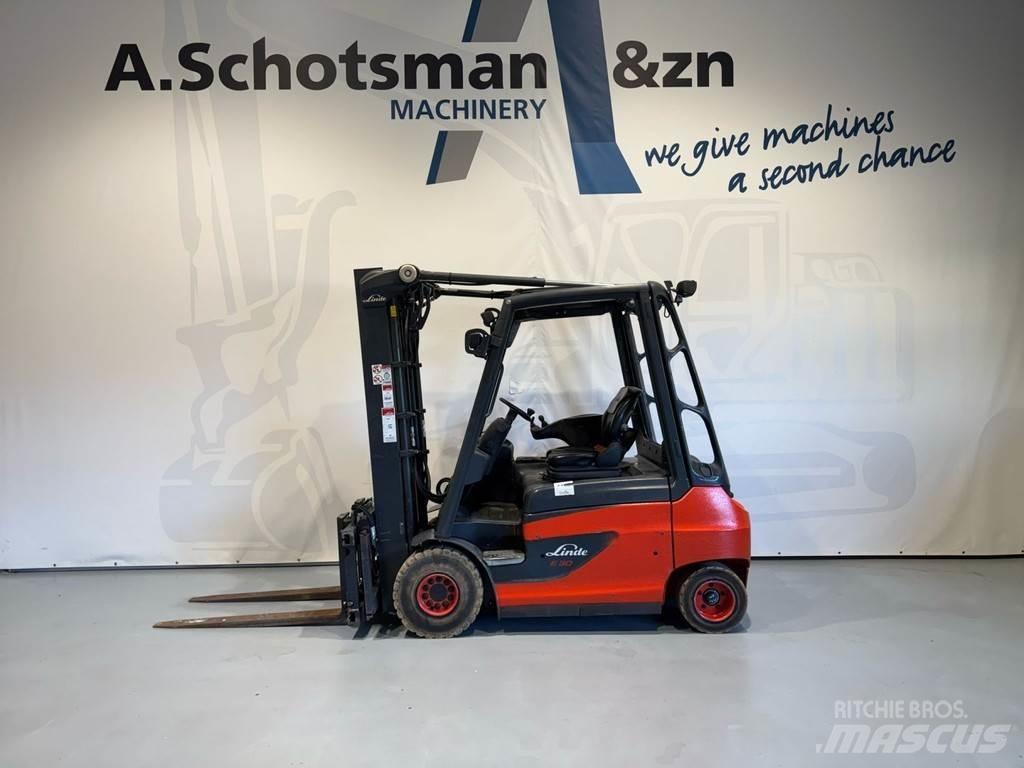 Linde E30-01 شاحنات ذات رافعات شوكية تعمل بالكهرباء