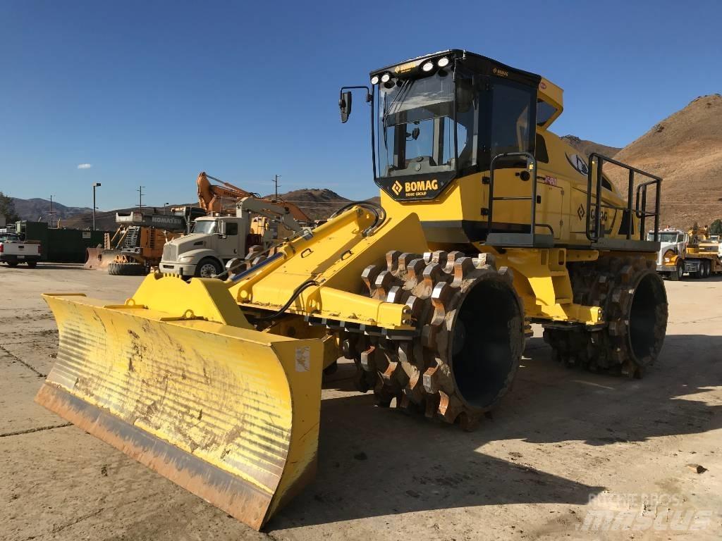 Bomag BC473EB-4 مداحل أحادية الأسطوانة