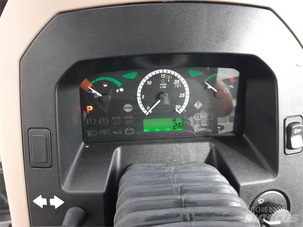 John Deere 5058E الجرارات