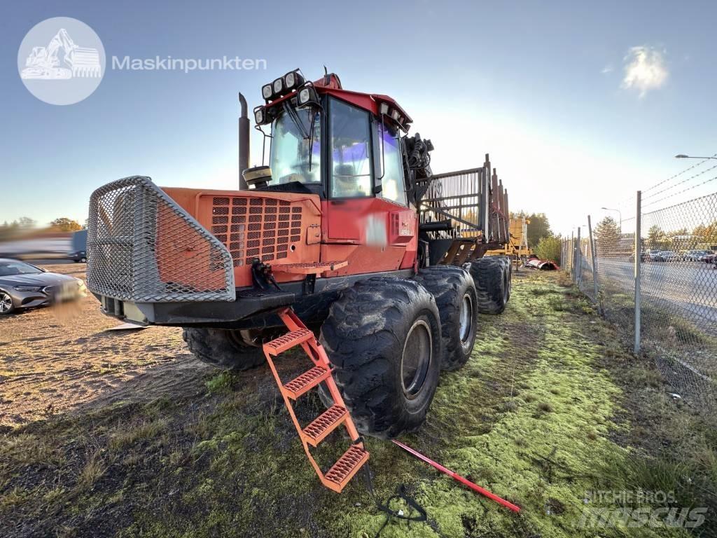 Valmet 890.3 شاحنات