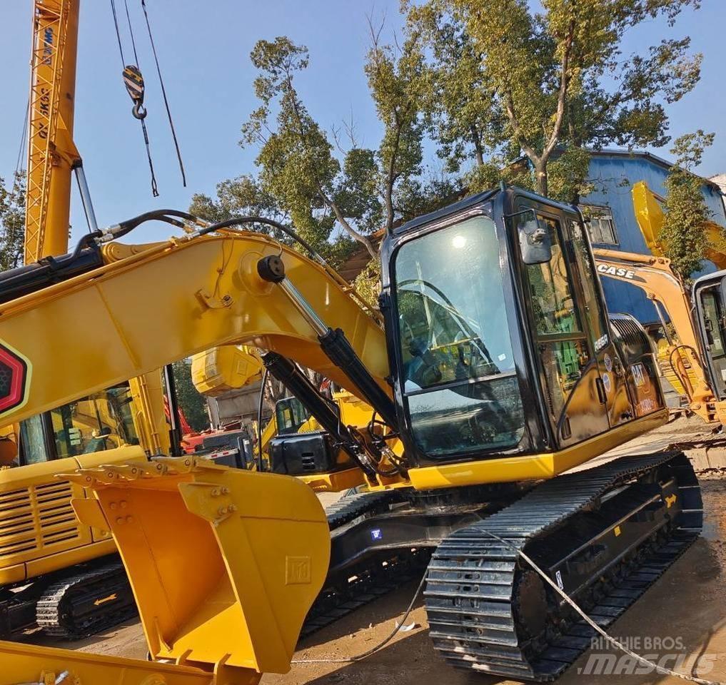 CAT 313D2GC حفارات زحافة