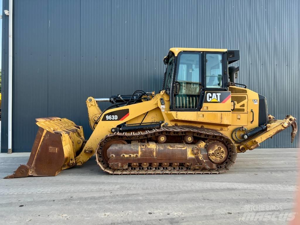 CAT 963D لوادر زحافة