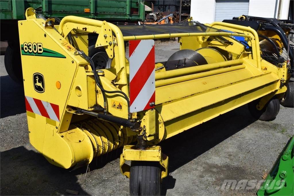 John Deere 7250 i علافات ذاتية الدفع