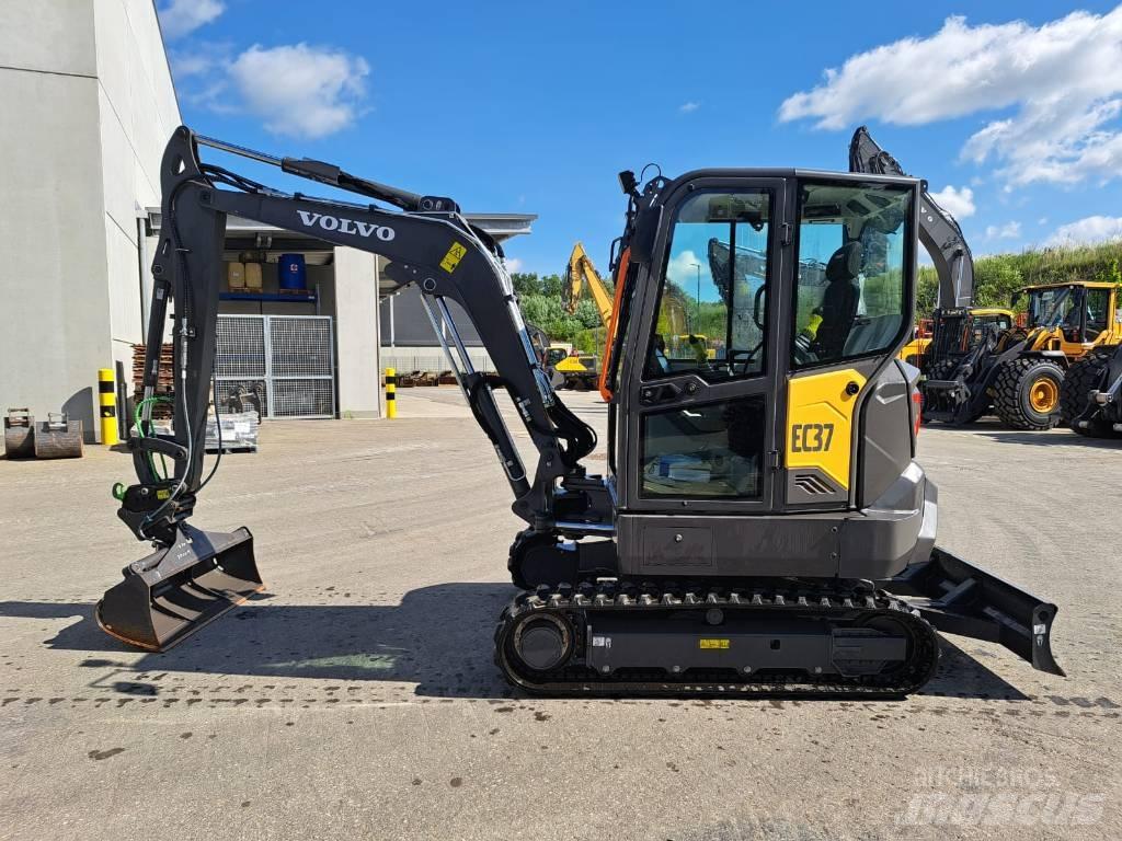 Volvo EC 37 F حفارات صغيرة أقل من 7 طن (حفارات صغيرة)