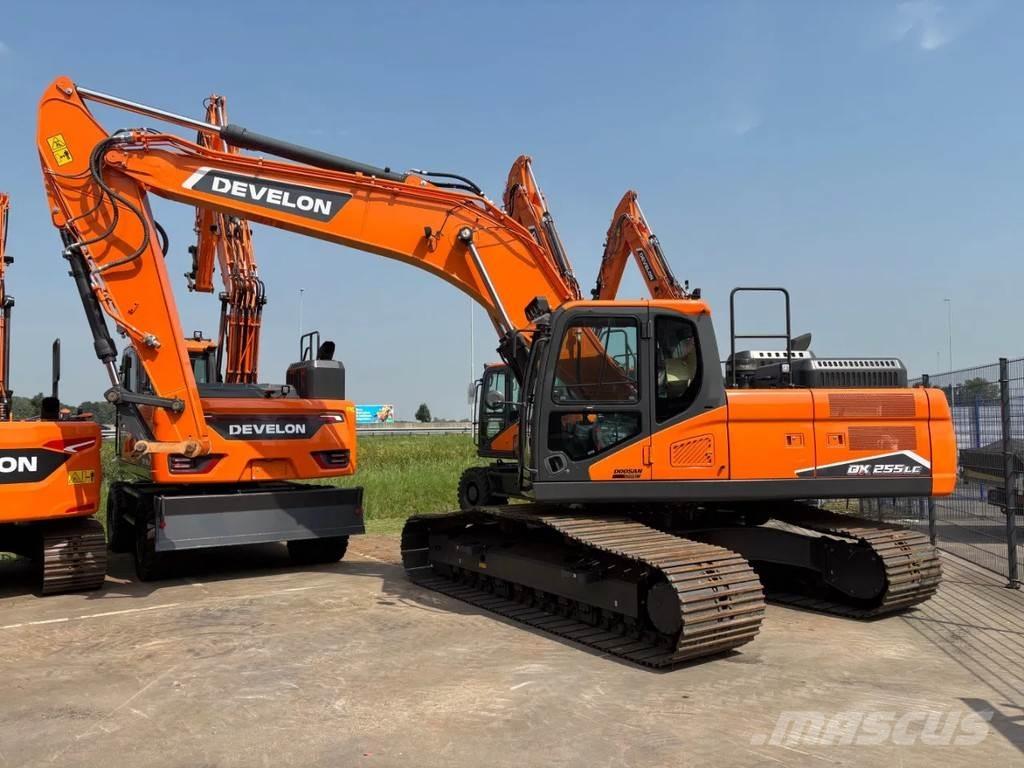Develon DX255LC-7 حفارات زحافة