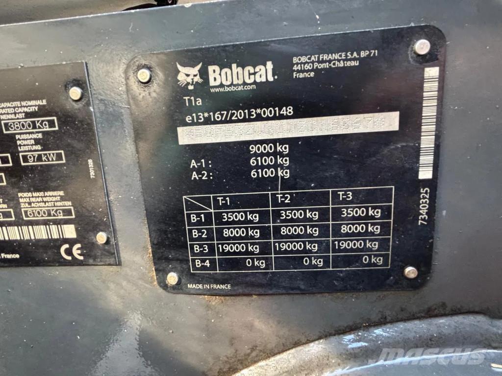 Bobcat TL38.70 HF معدات مناولة لأغراض الزراعة