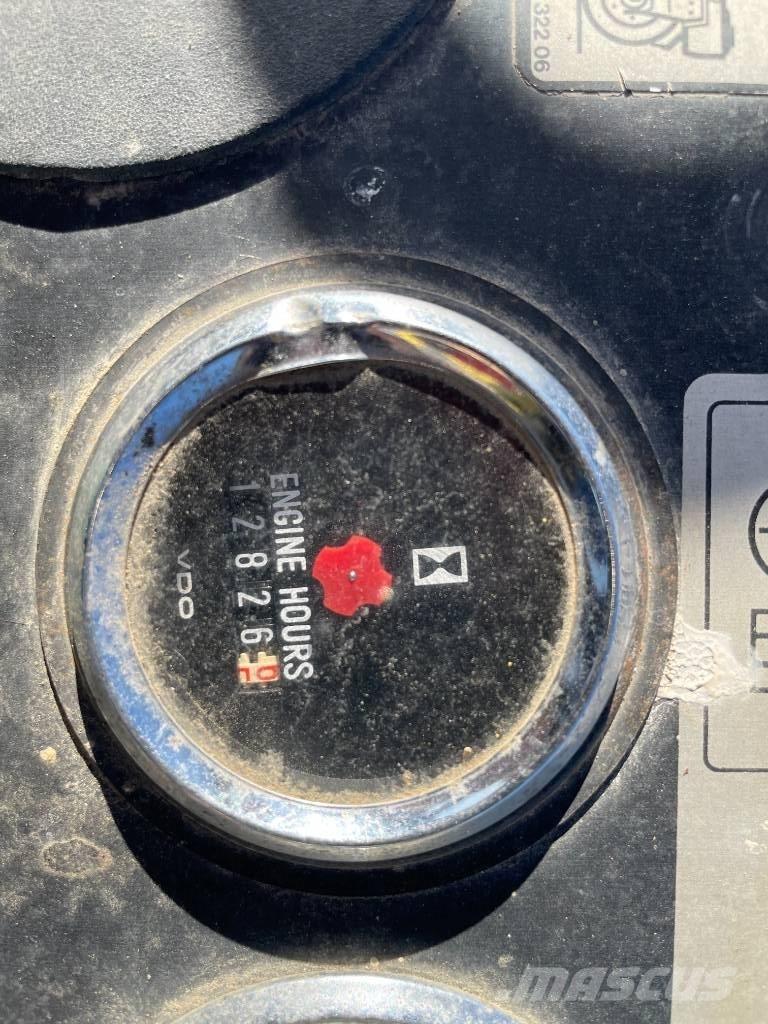 Bomag BW 164 AD-2 مداحل ثنائية الاسطوانة