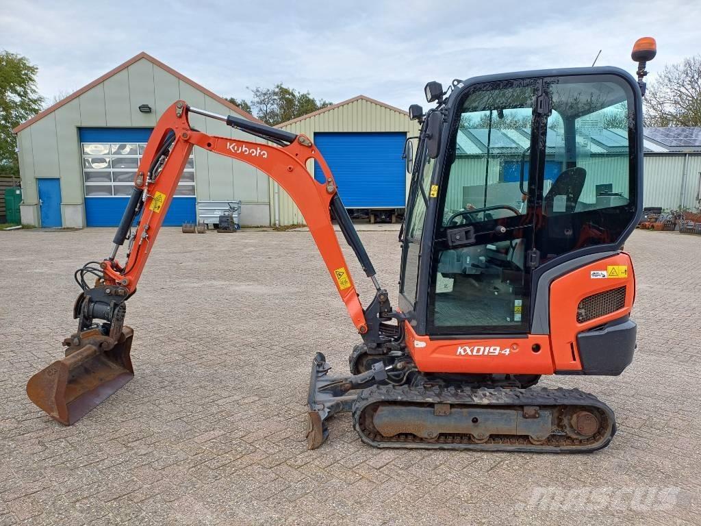 Kubota KX 019-4 حفارات صغيرة أقل من 7 طن (حفارات صغيرة)
