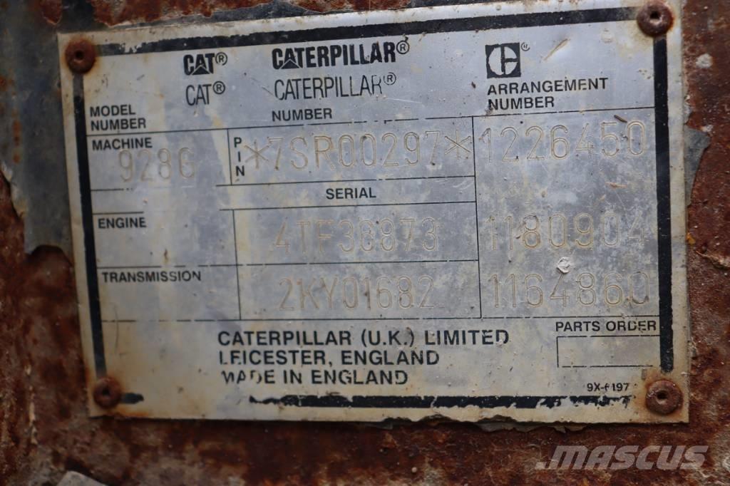 CAT 928 G لوادر بعجل