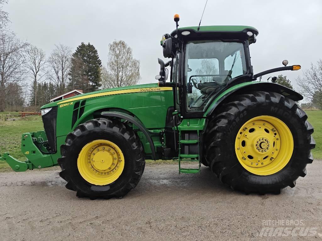 John Deere 8360 R الجرارات